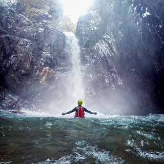 Guilan canyoning team (@guilancanyoningteam)