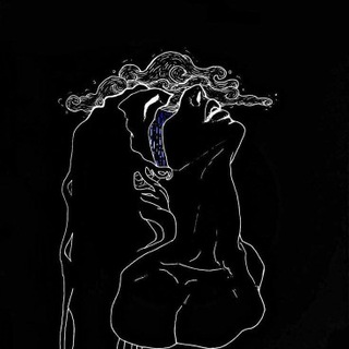 D a r k d r e a m s🌬🖤🌑 (@darkk_dreams)