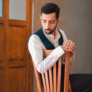 Mo (@mj_khajevand)