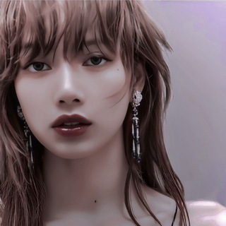 𝖫𝖺𝗅︎𝗂𝖼︎𝖾 𔘓.ㅤ (@lalicecandids)
